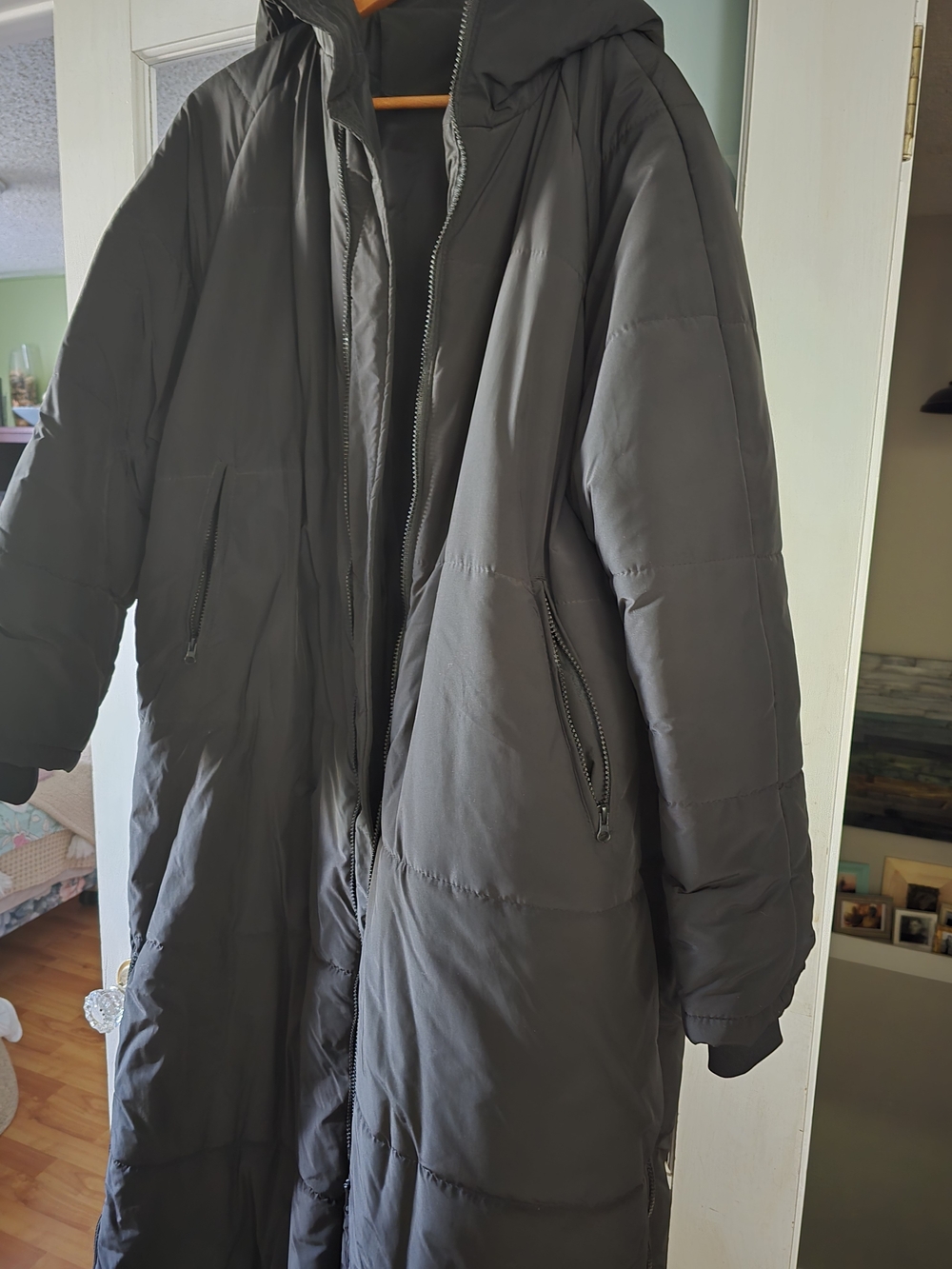 Long Quilted Hooded Women's Coat in Black